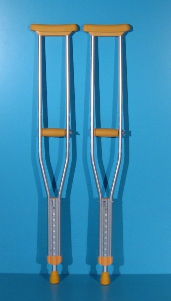 Carje cu sprijin subaxilar aluminiu NEFOLOSITE   set 2 buc