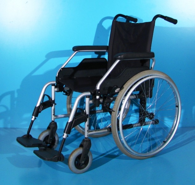 Scaun cu rotile  Meyra - sezut 46 cm