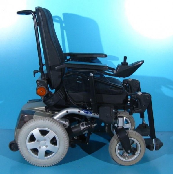 Carucior electric Invacare Storm 3 - 6 km h