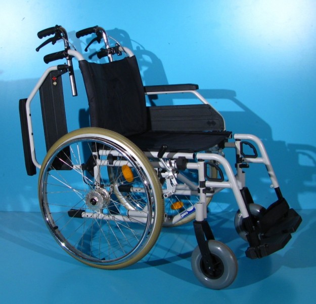 Scaun cu rotile  B+B - latime sezut 49 cm