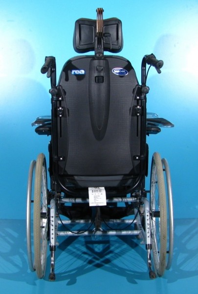 Scaun cu rotile Invacare   latime sezut 41 cm