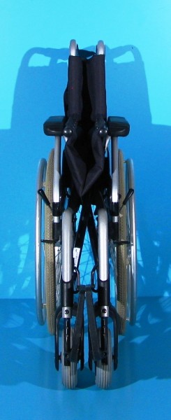 Scaun cu rotile  Meyra - latime sezut 43 cm