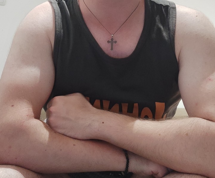 Gigolo discret pentru parteneră Constanța 