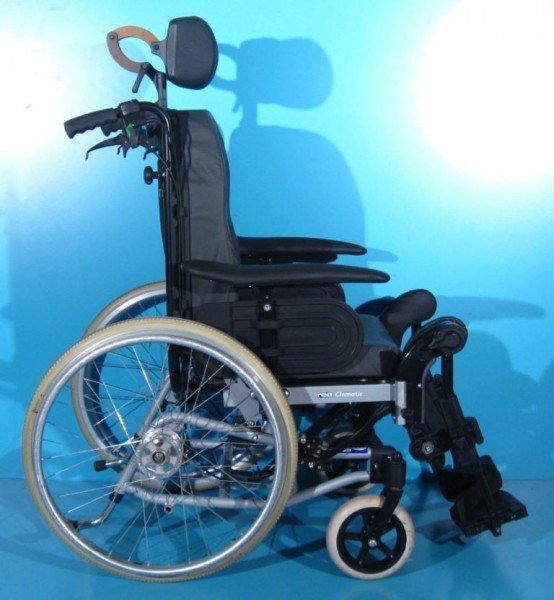 Scaun cu rotile Invacare latime sezut 43 cm