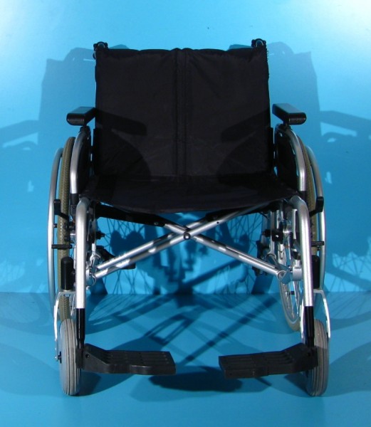 Scaun cu rotile  B+B - latime sezut 56 cm