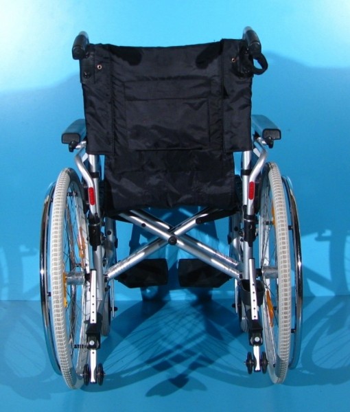 Scaun cu rotile Trenmobil / latime sezut 43 cm