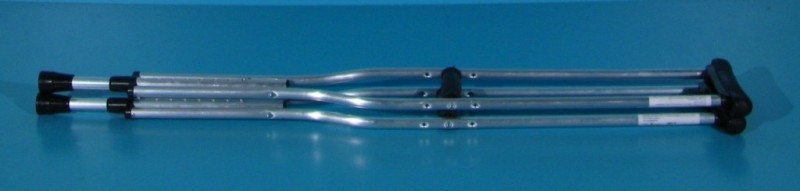 Carje cu sprijin subaxilar L aluminiu