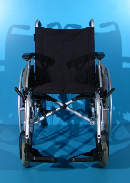 Scaun cu rotile din aluminiu -Drive