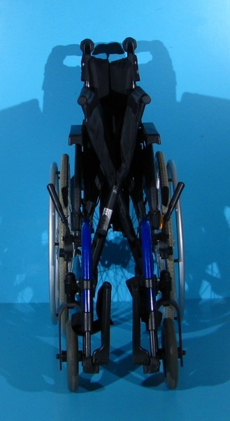 Scaun cu rotile din aluminiu Breezy -  sezut 56 cm