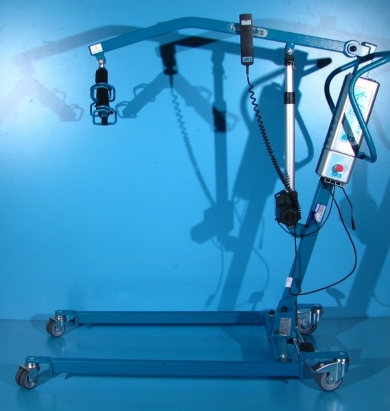 Macara pentru ridicarea si transportul pacientilor