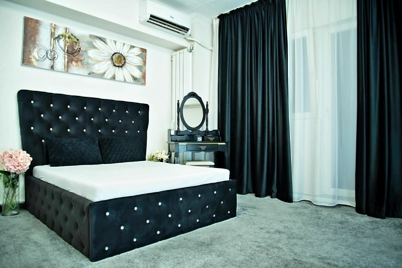 Alege să fii model online cu succes garantat.