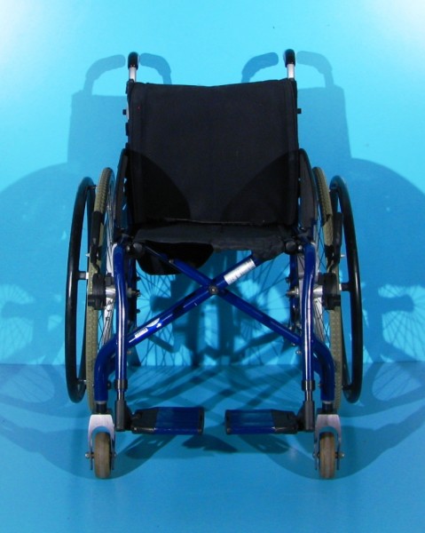 Scaun cu rotile din aluminiu activ  Sopur - latime sezut 42 cm