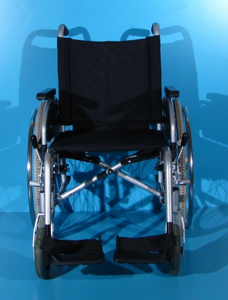 Scaun cu rotile din aluminiu - B+B