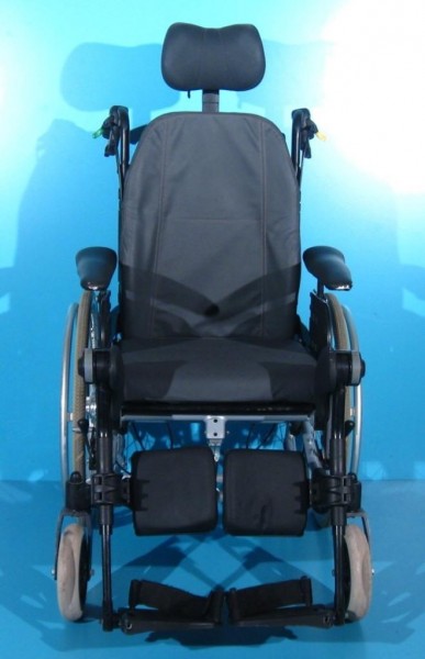 Scaun cu rotile Invacare latime sezut 43 cm