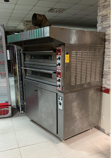 CUPTOR ZANOLLI de  Pizza cu 2 etaje - alimentare 380V.  cu  SUPORT si HOTA INCLUSA