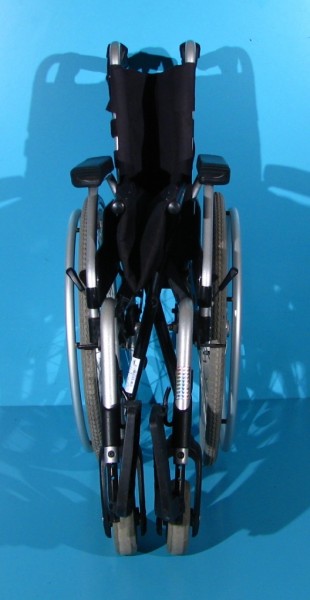 Scaun cu rotile Meyra - latime sezut 38 cm