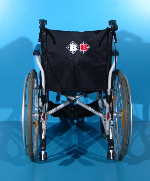 Scaun cu rotile B+B   latime sezut 43 cm