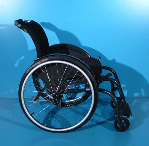 Scaun cu rotile activ din aluminiu O4 Wheelchairs 