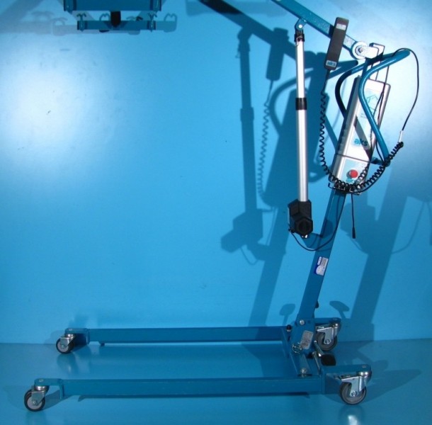 Macara pentru ridicarea si transportul pacientilor 