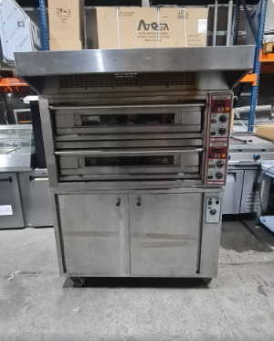 CUPTOR ZANOLLI de  Pizza cu 2 etaje - alimentare 380V.  cu  SUPORT si HOTA INCLUSA