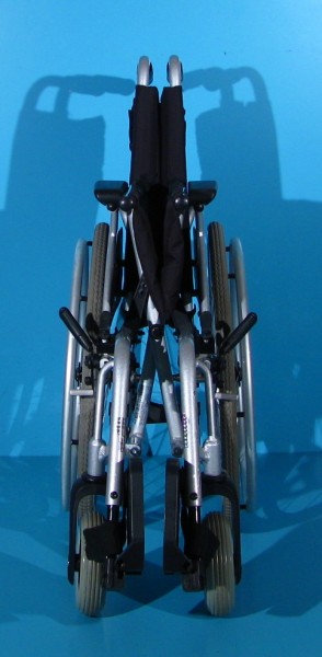 Scaun cu rotile din aluminiu -Drive