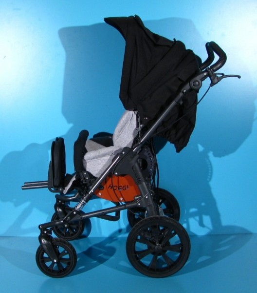 Carucior pentru copii cu dizabilitati 