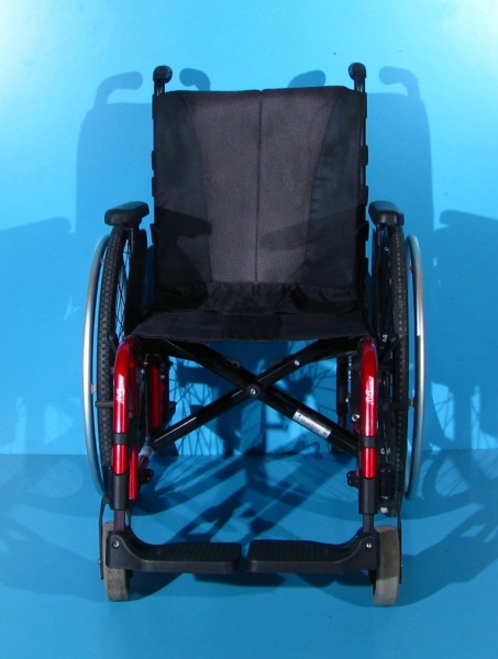 Scaun cu rotile din aluminiu -Otto Bock