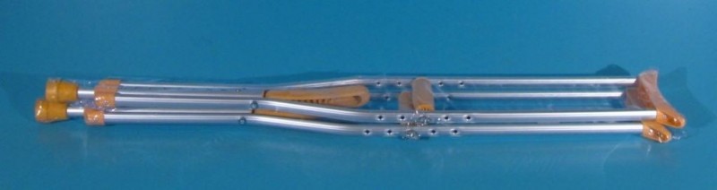 Carje cu sprijin subaxilar aluminiu NEFOLOSITE   set 2 buc