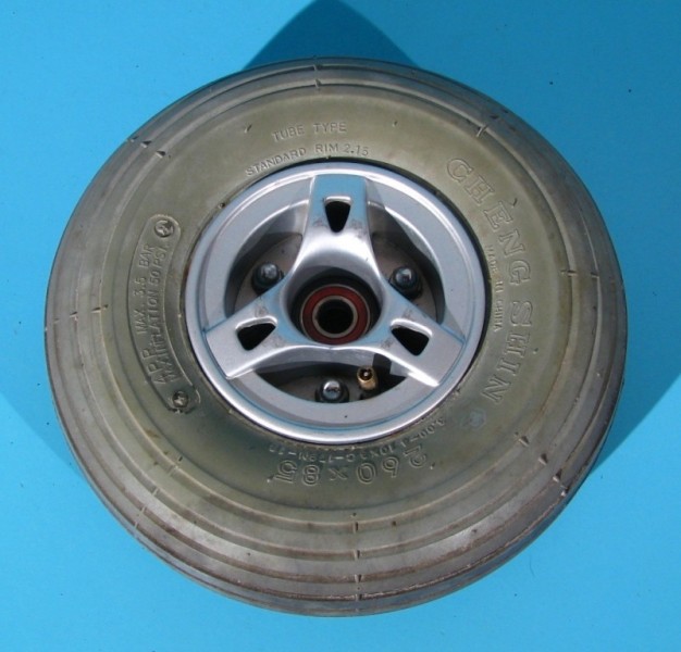 Roata cu cauciuc si camera pentru scuter electric 260x85