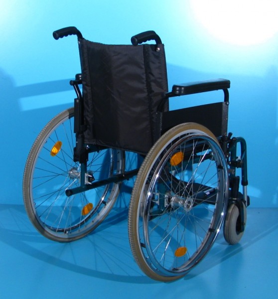 Scaun cu rotile Invacare / latime sezut 43 cm