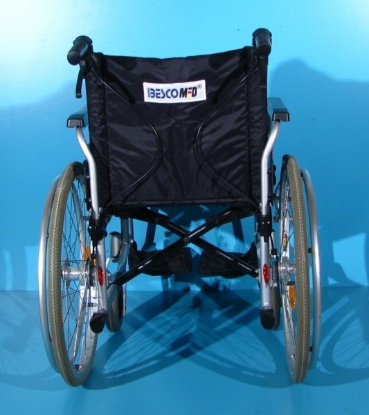 Scaun cu rotile second hand Ibesco MD - latime sezut 45 cm