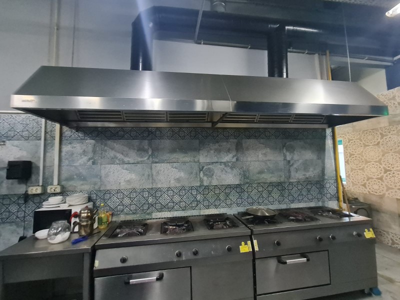 Aragaz electric 380V cu 6 plite patrate - Second Hand în buna stare de funcționare