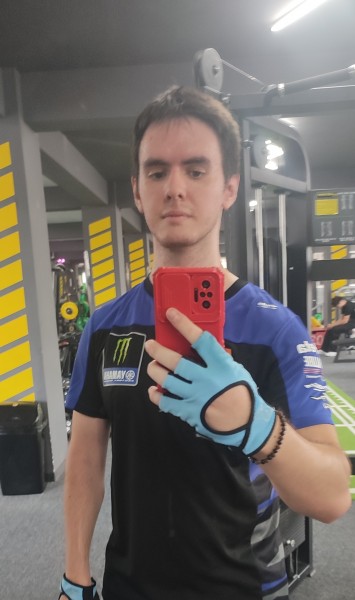 Gigolo pentru nevoile femeii Constanța 