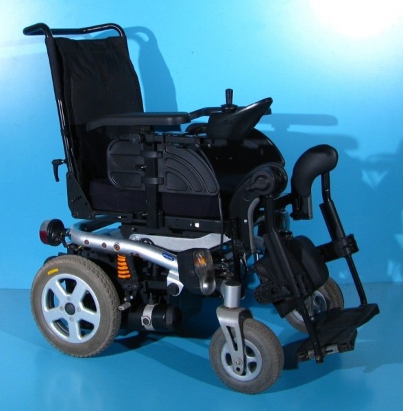 Carucior electric  Invacare Bora