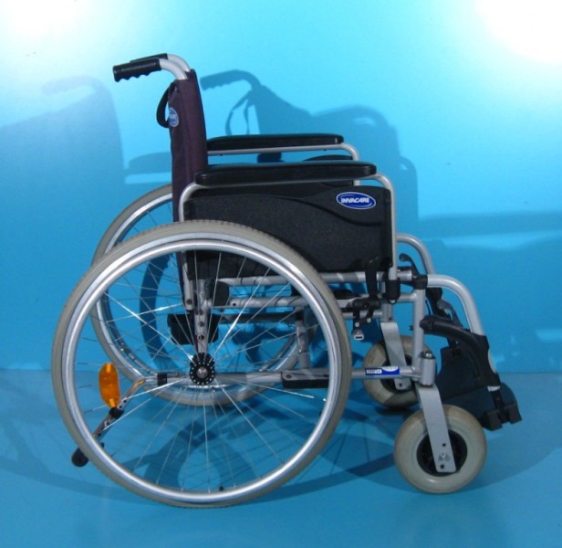 Scaun cu rotile Invacare   latime sezut 48 cm