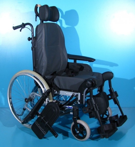 Scaun cu rotile Invacare   latime sezut 41 cm