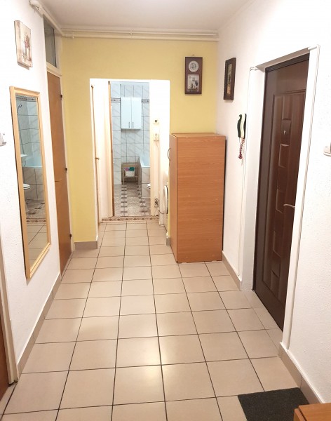 Particular închiriez apartament 2 camere Bucuresti Mall