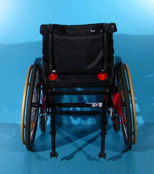 Scaun cu rotile activ din aluminiu -Meyra