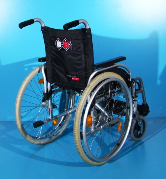 Scaun cu rotile B+B - latime sezut 40 cm