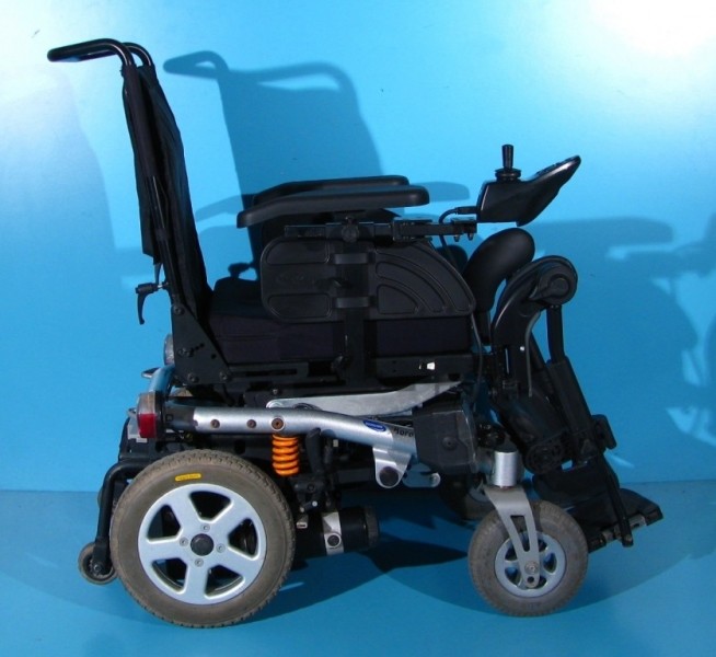 Carucior electric  Invacare Bora