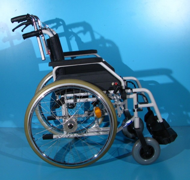 Scaun cu rotile  B+B - latime sezut 49 cm