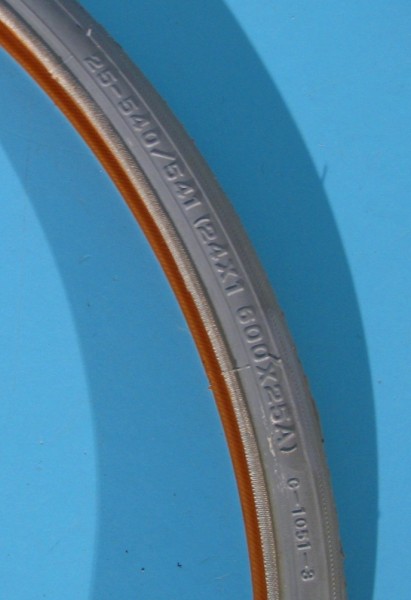 Cauciuc pe camera 24x1 (600x25A)