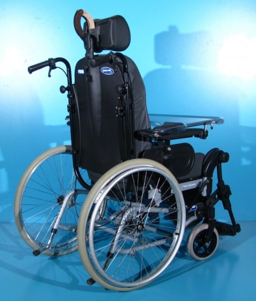 Scaun cu rotile Invacare   latime sezut 41 cm