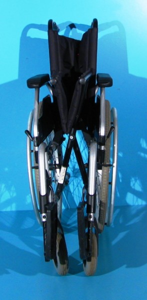 Scaun cu rotile  Meyra - sezut 46 cm