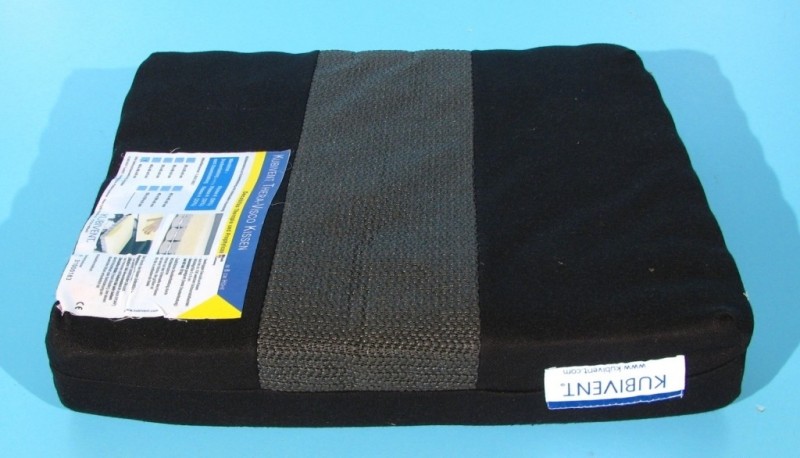 Perna sezut din burete antidecubit Kubivent 45x40x8