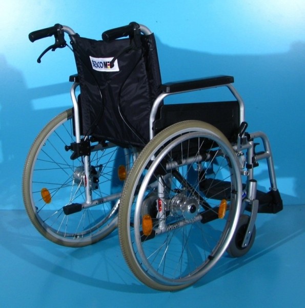 Scaun cu rotile second hand Ibesco MD - latime sezut 45 cm