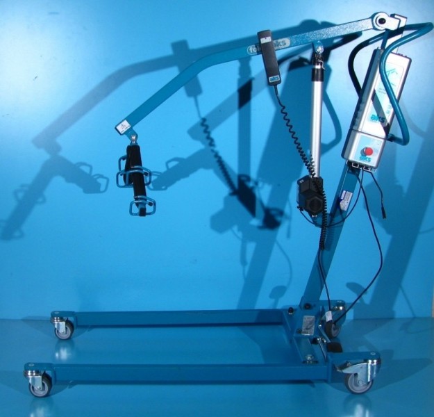 Macara pentru ridicarea si transportul pacientilor