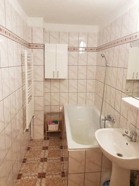 Particular închiriez apartament 2 camere Bucuresti Mall