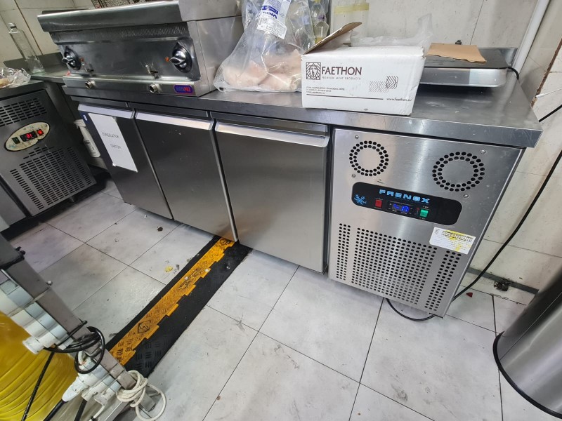 HORECA BUCURESTI ECHIPAMENTE PROFESIONALE SECOND HAND - MESE RECI - MASINA DE SPALAT VASE - MASINA CUBURI GHEATA -  AP GYROS SAORMA - MASA PIZZA 