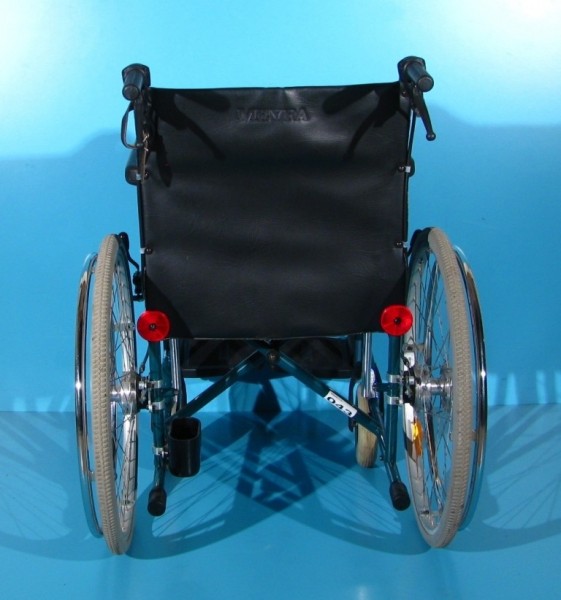 Scaun cu rotile Meyra   latime sezut 43 cm